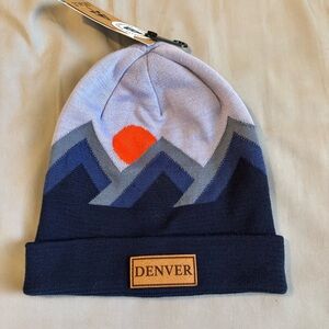 Locale Beanie Denver NWT